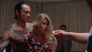 Renee Griffin nua, cena de sexo de Showdown in Little Tokyo (1991)