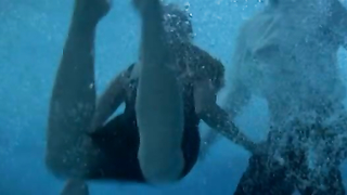 Greta Scacchi nue, scène de sexe de A Man in Love (1987)