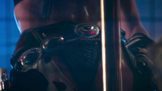 Nude video with Halle Berry - The Last Boy Scout (1991)