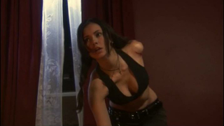 Нина Добрев - Никогда не кричи, оборотень (2008)