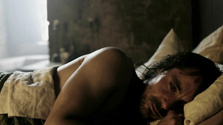 Jessica Brown Findlay nue, scène de sexe de Labyrinth (2012)