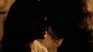 Jessica Brown Findlay nue, scène de sexe de Labyrinth (2012)