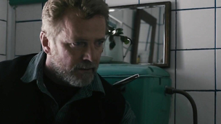 Taylor Schilling - Quédate (2013)