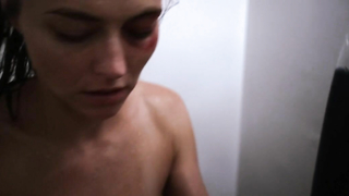 Trieste Kelly Dunn - Ama la sua pistola (2014)