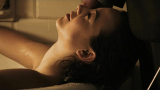 Nude video with Leonor Watling - The Baby's Room (2006)