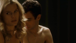 Alice Eve - Ela está fora do meu alcance (2010)