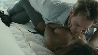 Nicole Beharie nua, cena de sexo de Shame (2011)