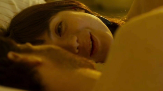 Emma Lung nuda, scena di sesso da Crave (2012)