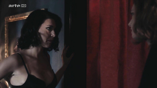 Рут Вега Фернандес - Каннабис s01e01-03 (2016)