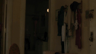 Emily Tyra nua, cena de sexo de Carne e Osso s01e01 (2015)