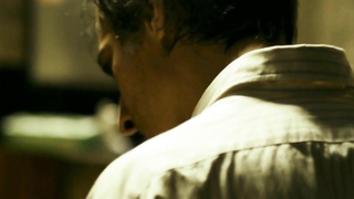 Andrea Carballo ve Macarena Gomez ve Vanessa Oliveira çıplak, Carne de neon'dan (2010) seks sahnesi