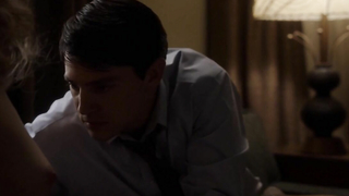 Lizzy Caplan e Rose McIver nude, scena di sesso da Masters of Sex s01e04 (2013)