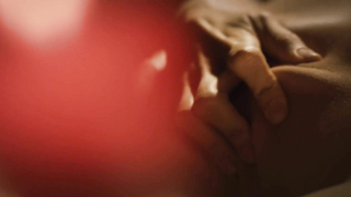 Penelope Cruz çıplak, Venuto Al Mondo'dan (2012) seks sahnesi