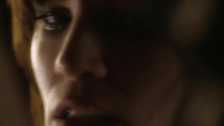 Эротическая сцена Фриды Фаррелл из фильма «За твоими глазами» (2011)