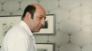 Des gens qui s'embrassent (2013) filminden Monica Bellucci erotik sahnesi