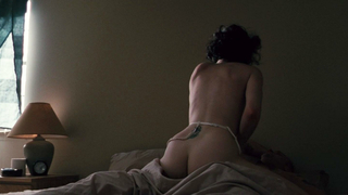 Nude video with Jena Malone and Lisa Joyce scene from The Messenger (2009)