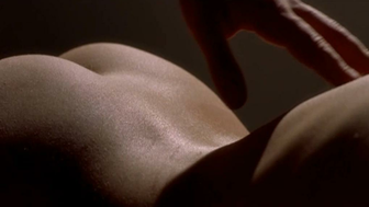 Jessica Biel desnuda, escena de sexo en Londres (2005)