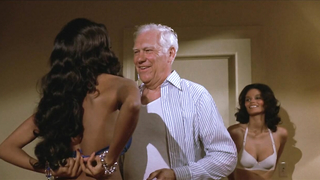 Nude video with Pam Grier scene from Foxy Brown (1974)