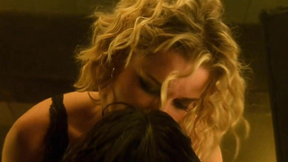 Rebecca Romijn nuda, scena di sesso da Femme Fatale (2002)