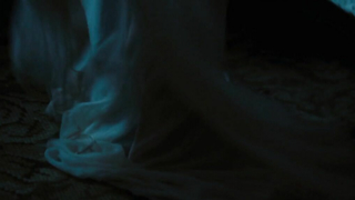 Melissa George nua, cena de sexo de The Amityville Horror (2005)