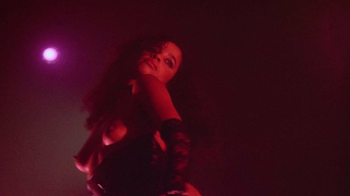 Scène érotique de Rae Dawn Chong de Fear City (1984)