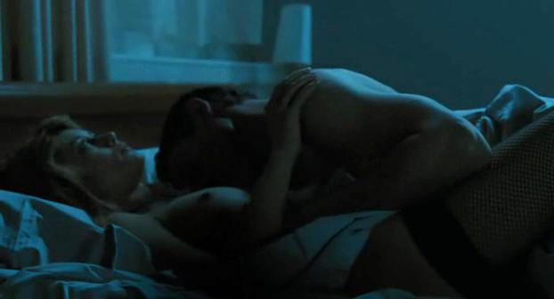 Olga Kurulenko filmlaridan seks sahnalari Olga Kurulenko filmlaridan seks sahnalari