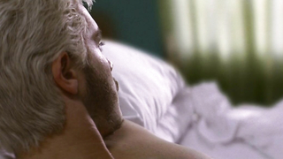 Оливия Уайлд обнаженная, сексуальная сцена из фильма «Альфа Дог» (2006)