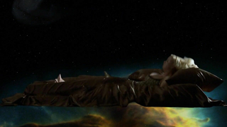 Anna Semenovich çıplak, Gitler Kaput'tan (2008) seks sahnesi