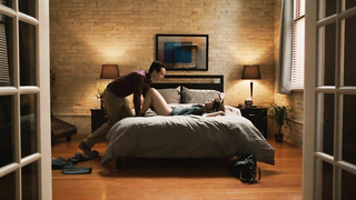 Emily Hampshire nuda, scena di sesso da My Awkward Sexual Adventure (2012)