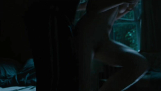 Daria Melnikova erotische Szene aus Stalnaya Babochka (2012)