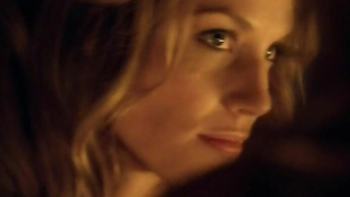 Spartacus s03e03 (2013)'ten Ellen Hollman ve Gwendoline Taylor erotik sahnesi