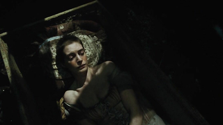 Nude video with Anne Hathaway scene from Les Miserables (2012)