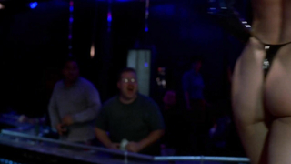 Kristin Bauer Mavi İguana'da Dans (2000) filminden erotik sahne
