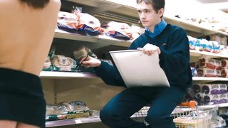 Scène érotique de Keeley Hazell de Cashback (2006)