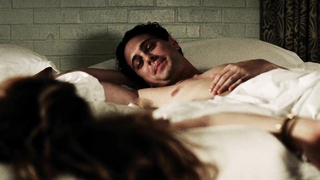 Nude video with Vahina Giocante scene from 30 Beats (2012)