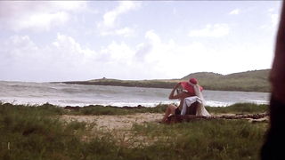 Rene Russo çıplak, The Thomas Crown Affair'den (1999) seks sahnesi