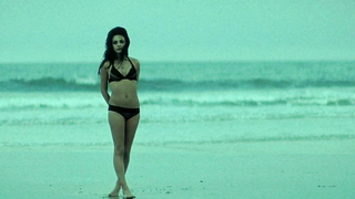 Scena erotica di Mila Kunis da Moving McAllister (2007)