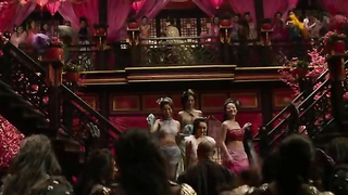 The Man With The Iron Fists (2012) filminden Jamie Chung erotik sahnesi