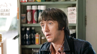 Abigail Rogan çıplak, Alvin Rides Again (1974) filminden seks sahnesi