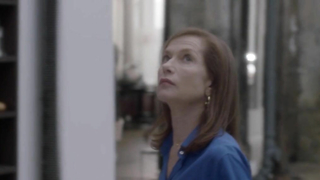 Escena erótica de Alice Isaaz y Caroline Breton de Elle (2016)