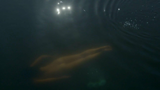 Doctor Doctor'dan Nicole da Silva erotik sahne s01e01 02 (2016)'dan erotik sahne