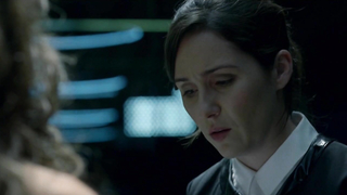 Эротическая сцена с Анджелой Сарафян из сериала «Мир Дикого Запада» s01e01 (2016)