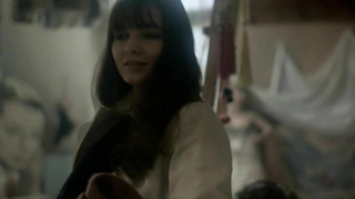 Despina Tomazani ve Dora Masklavanou ve Lenia Polycrati çıplak, Glykia symmoria'dan seks sahnesi (1983)