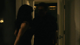 Laura Aleman nue, scène de sexe de StartUp s01e01 (2016)