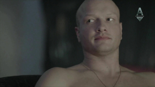 Anastasiya Klyueva nackt, Sexszene aus Sladkaya zhizn s01e03 (2014)