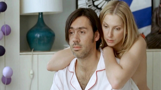 Frederique Bel çıplak, Fais moi plaisir'den seks sahnesi! (2009)