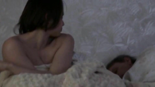 L'enlevement de Michel Houellebecq'ten (2014) Marie Bourjala erotik sahnesi