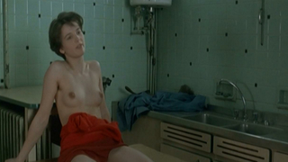 Nude video with Juliette Binoche scene from Rendezscene fromvous (1985)