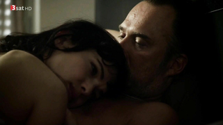 Claudia Gallo çıplak, Der Bestatter s03e03'ten (2015) seks sahnesi