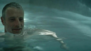 Marie Vinck çıplak, Loft'tan (2008) seks sahnesi